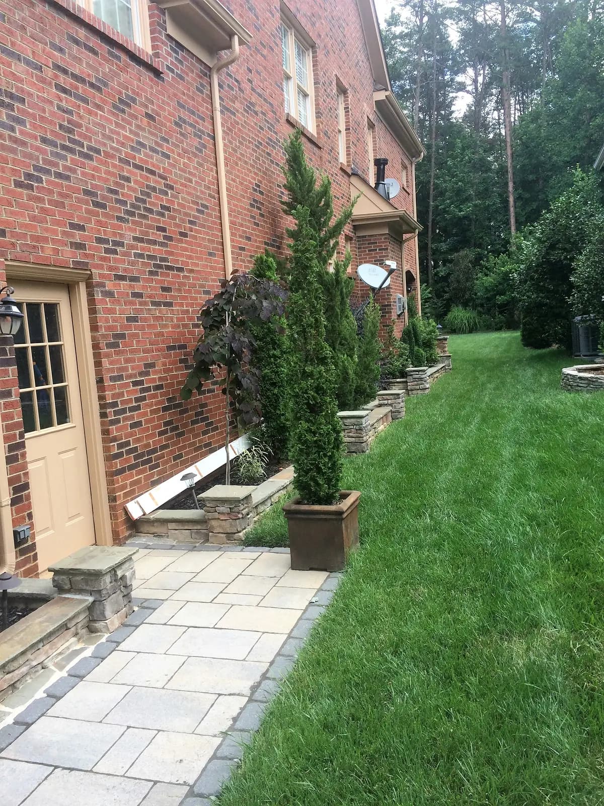 Patio and hardscape 05 near Charlotte, NC built by Aqua Pools & Outdoor Living