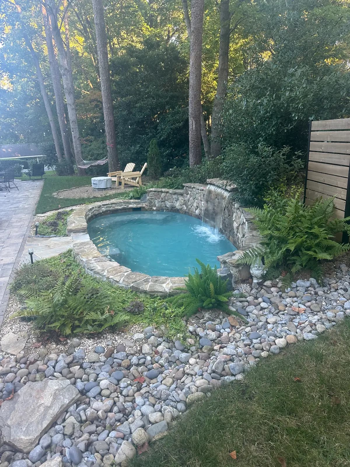 Plunge pool in Lake Wylie, SC built by Aqua Pools & Outdoor Living
