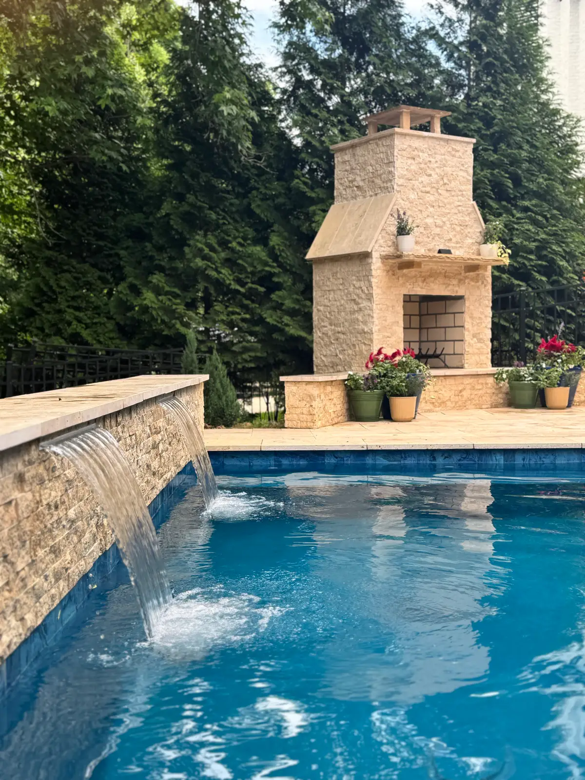 Plunge pool in Huntersville, NC, view 9