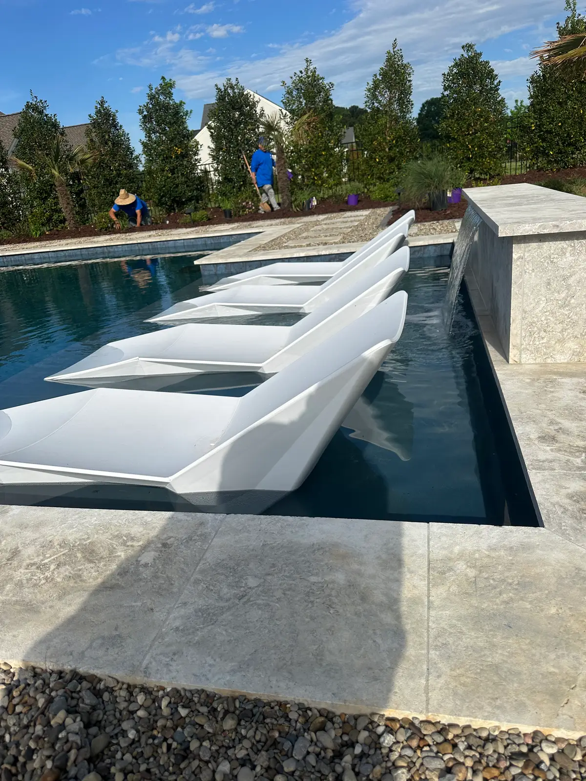 Gunite pool and spa in Huntersville, NC, view 11