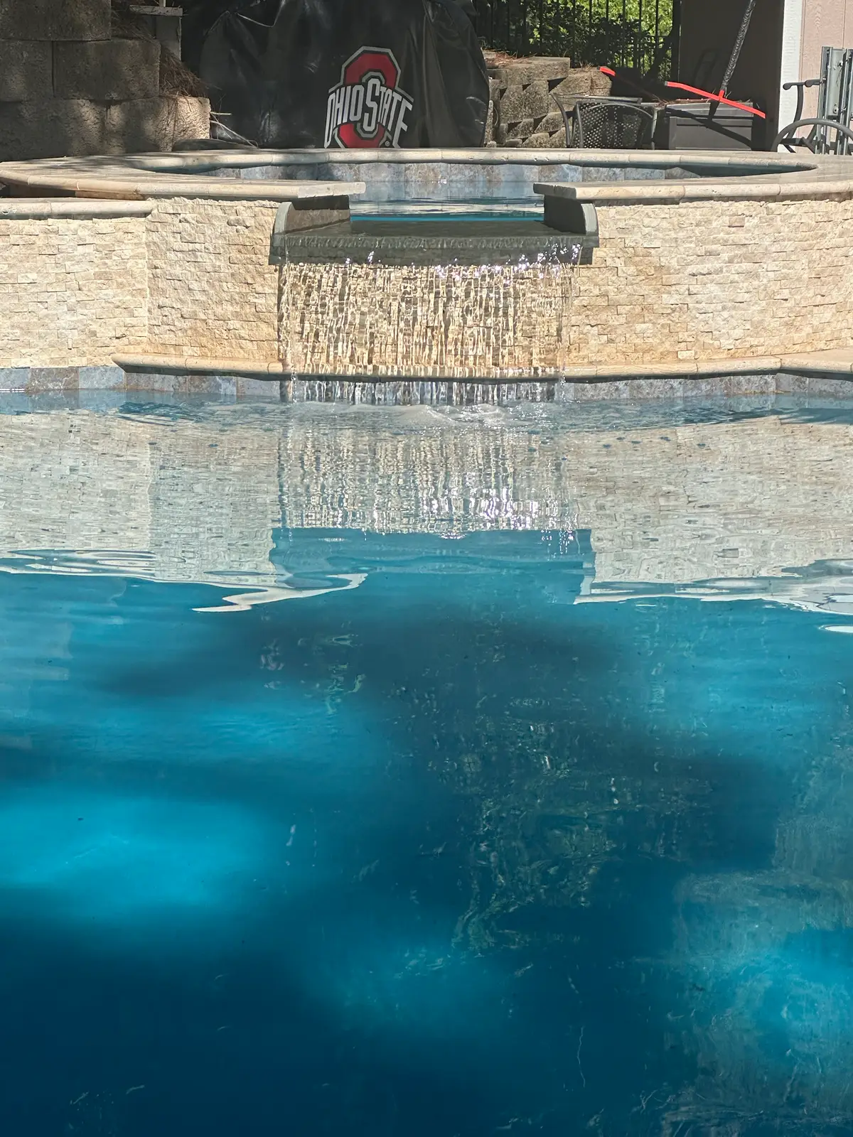 Gunite pool and spa with outdoor lighting in Charlotte, NC, view 3