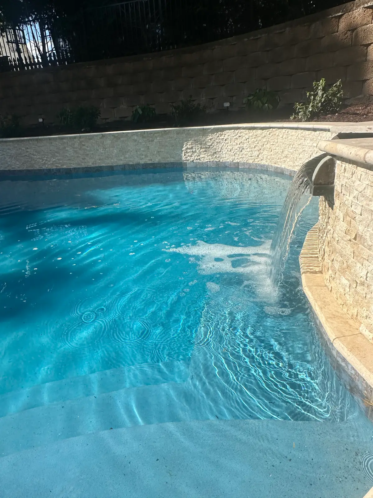 Gunite pool and spa with outdoor lighting in Charlotte, NC, view 10