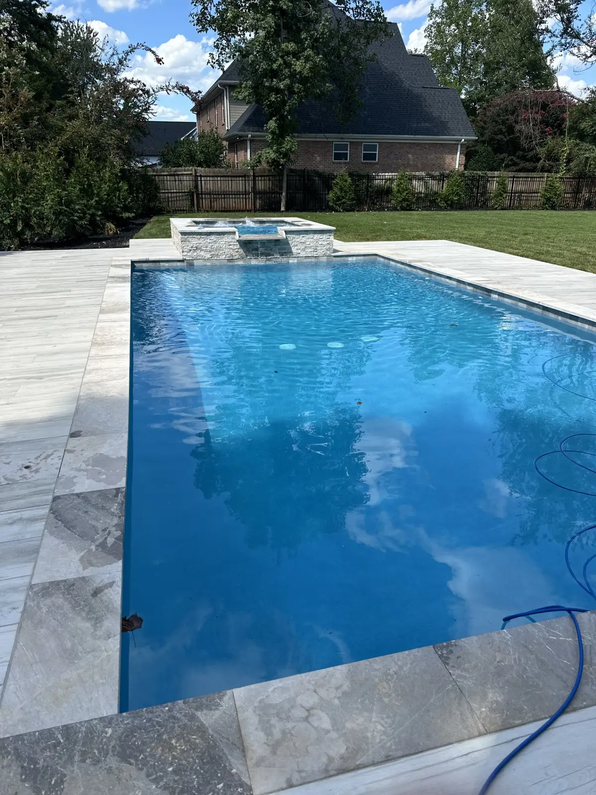 Gunite pool and spa with landscaping in Mooresville, NC, view 7
