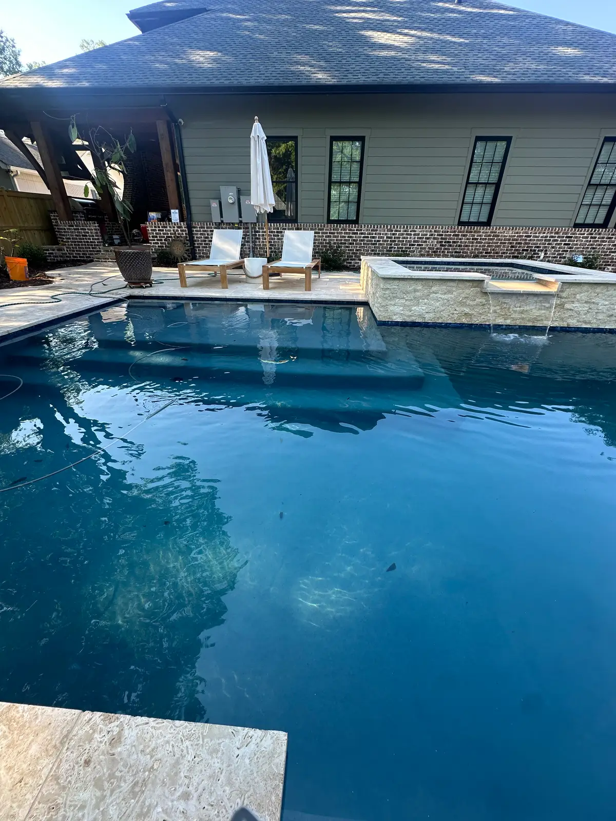 Gunite pool and spa with landscaping in Charlotte, NC, view 2