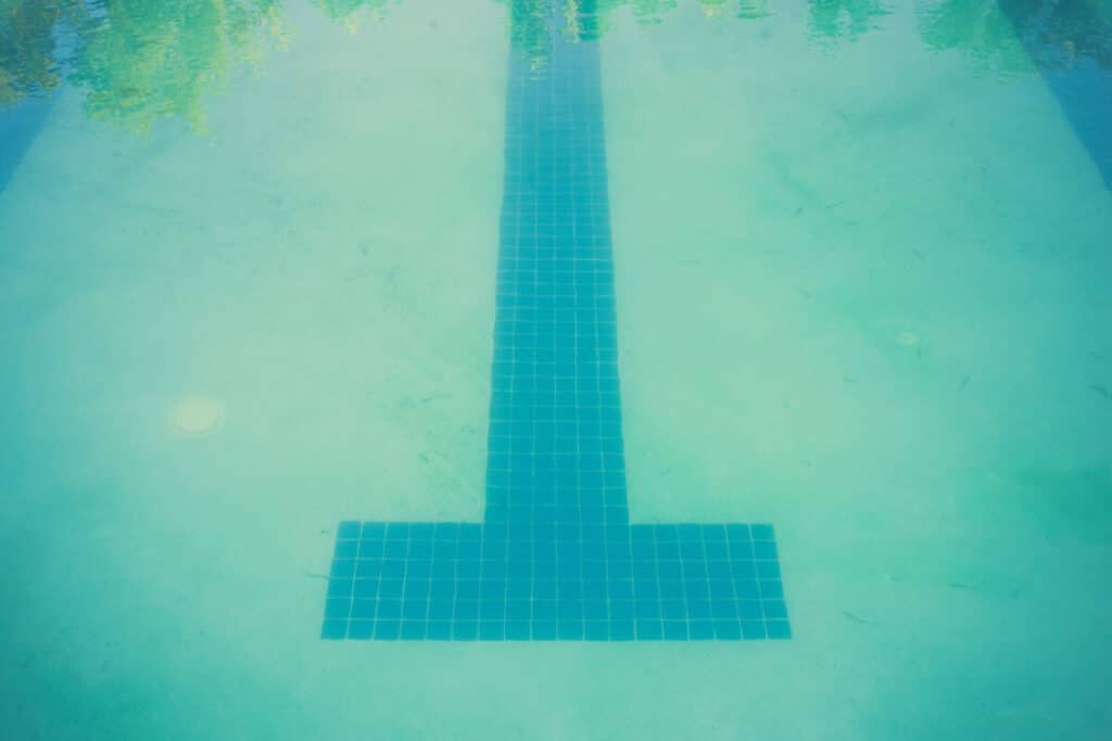 can you swim in a pool if the water is cloudy